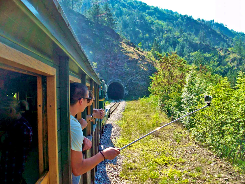 Fahrt mit der Museumsbahn von Mokra Gora - &copy;Steffen Mucke - Eberhardt TRAVEL