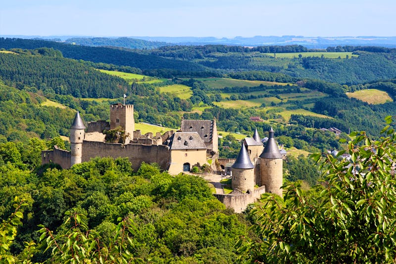 Burg Bourscheid in Luxemburg - ©Michael Mantke - stock.adobe.com