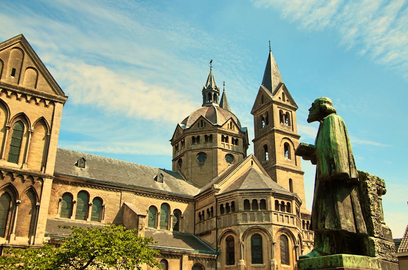 Munsterkerk im niederländischen Roermond - ©Michael Jäger, Düsseldorf / mitifoto - stock.adobe.com