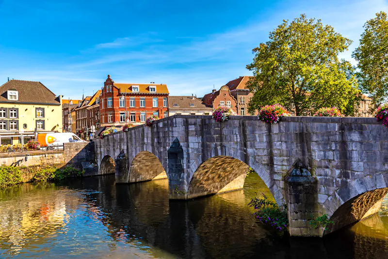 alte Brücke in Roermond - &copy;dietwalther - stock.adobe.com