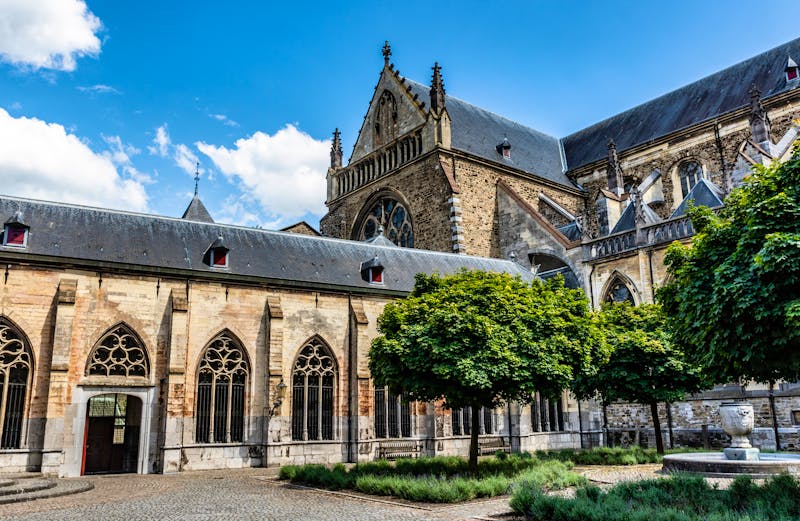 Servatius Basilika in Maastricht - ©jan Willem van Hofwegen/ WorldWidePhotoWeb - stock.adobe.com