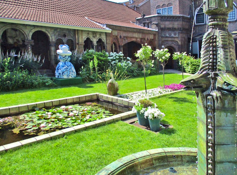 Innenhof der Porzellanmanufaktur in Delft - ©Constanze Hölig - Eberhardt TRAVEL