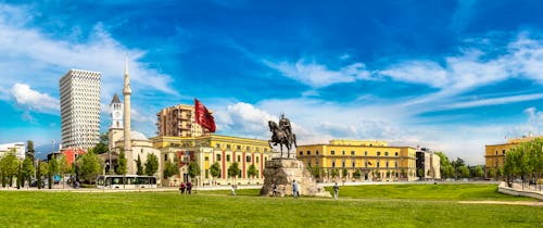 Skanderbeg-Platz in Tirana - Albanien &ndash; &copy; Sergii Figurnyi - stock.adobe.com