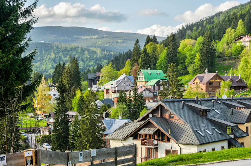 Blick über Spindlermühle im Riesengebirge an der Elbe - &copy;Detlef v. Hoff - stock.adobe.com