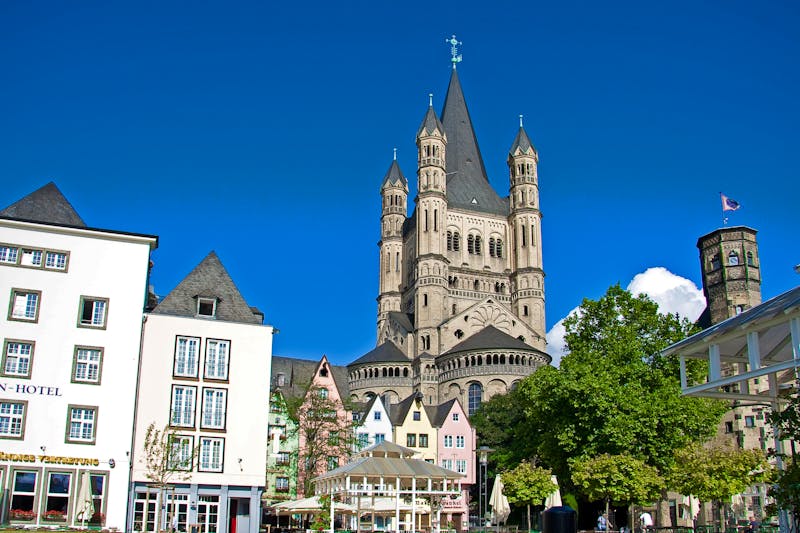 Kölner Altstadt - Benediktiner-Abtei St. Martin - ©EwaStudio - stock.adobe.com