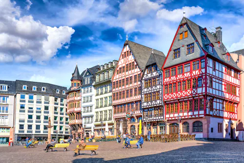 Frankfurt am Main - Ostzeile am Römerberg &ndash; &copy; Comofoto - stock.adobe.com