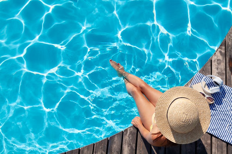 Entspannung am Pool - ©karandaev - stock.adobe.com