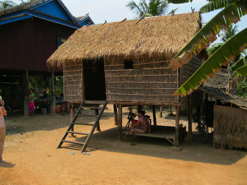 Fahrt nach Siem Reap - Traditionelles Haus - ©Ralf Kuchenbecker - Eberhardt TRAVEL