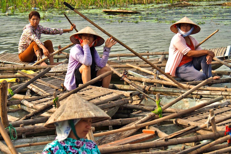 Fischerinnen in der trockenen Halong-Bucht - ©Ngoc Anh Nguyen - Eberhardt TRAVEL