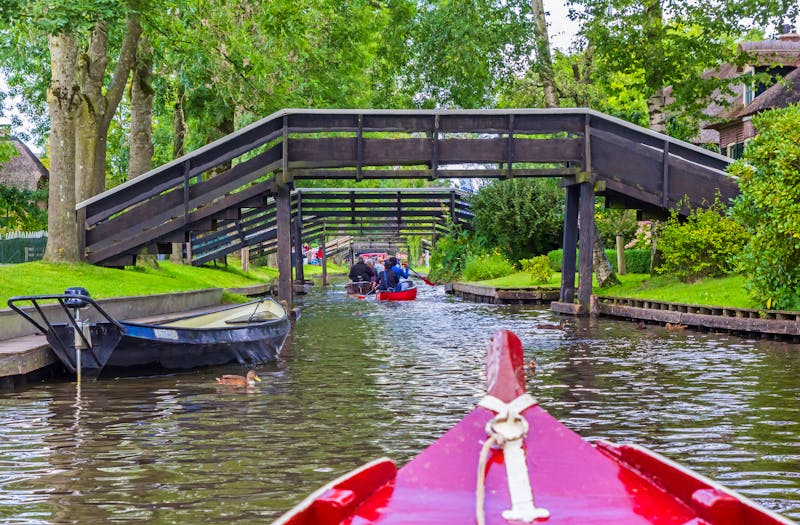 Kanutour in Giethoorn - ©Marc Venema - stock.adobe.com