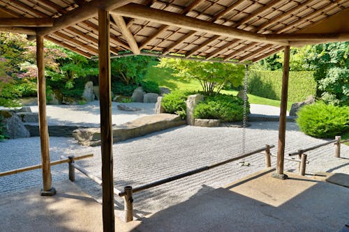 Gärten der Welt in Berlin - Japanischer Garten &ndash; &copy; Komwanix - stock.adobe.com
