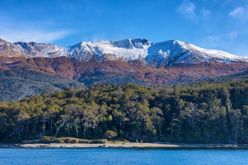 Magellan-Straße an der Südspitze Südamerikas - ©Juergen Schonnop - stock.adobe.com