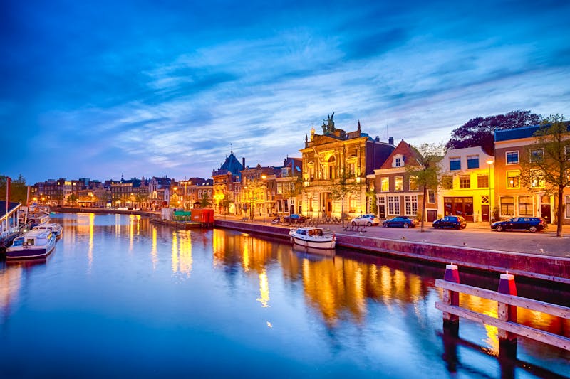 Haarlem am Abend - ©danmorgan12 - stock.adobe.com