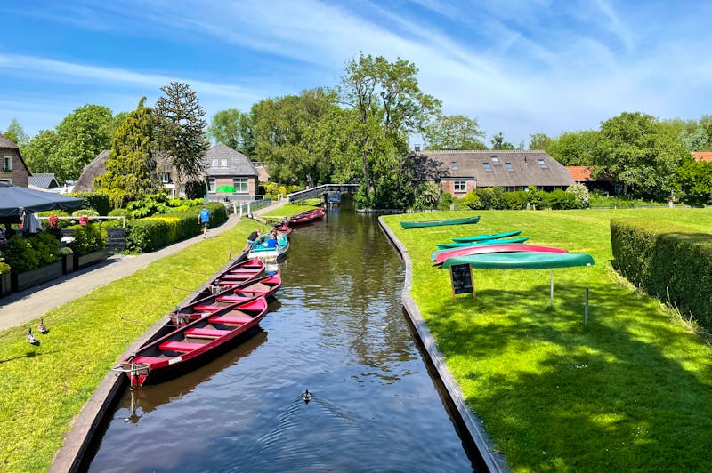 Bootsanleger in Giethoorn - ©TravelTelly - stock.adobe.com