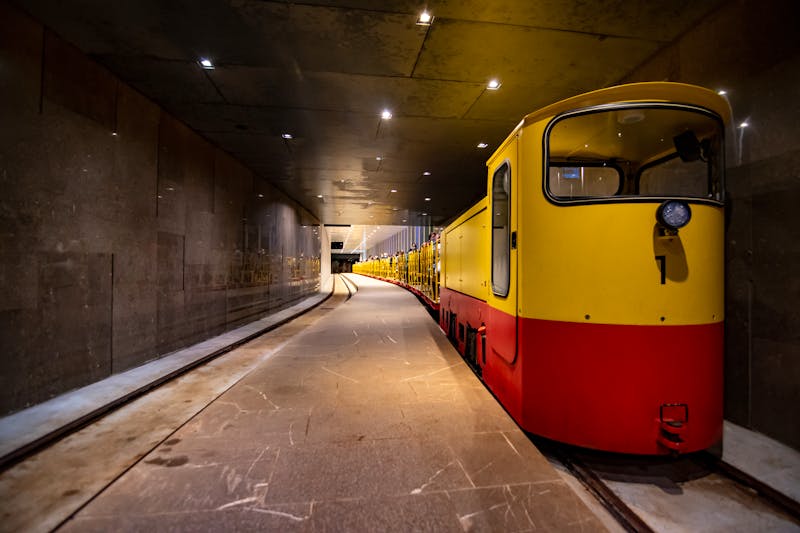 Grubenbahn in die Höhlen von Postojna - Adelsberger Grotten - ©Miroslav - stock.adobe.com