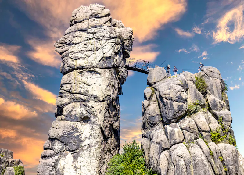 Wanderung an den Externsteinen im Teutoburger Wald - &copy;Roman Stavila - stock.adobe.com