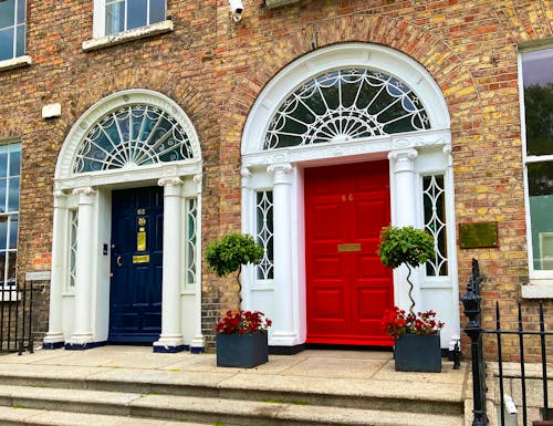Die berühmten Doors of Dublin – © Andreas Wolfsteller - Eberhardt TRAVEL