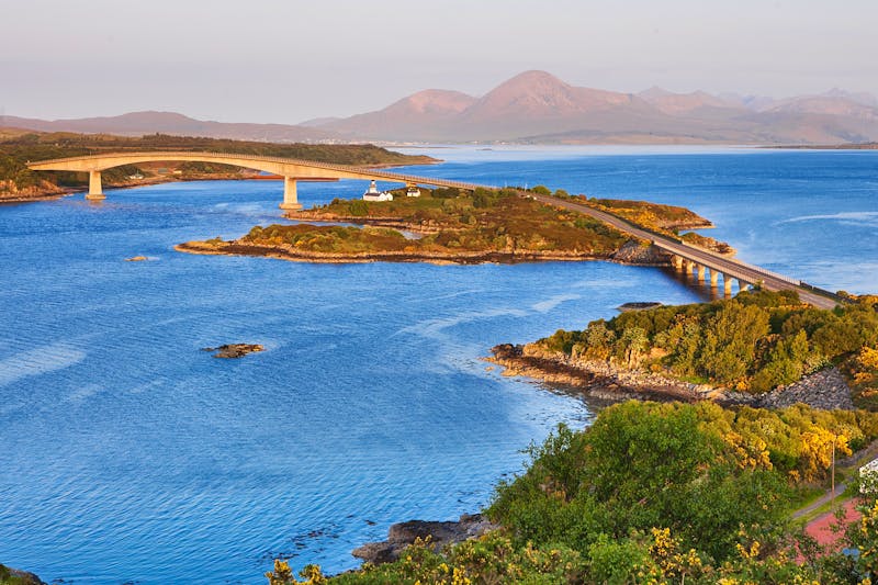 Brücke zwischen Isle of Skye und schottischem Festland - ©gornostaj - stock.adobe.com