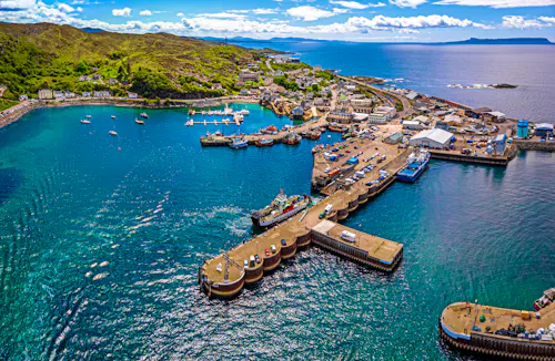 Hafen von Mallaig an der Westküste Schottlands &ndash; &copy; Alexey Fedorenko - stock.adobe.com