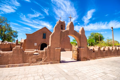 San Pedro de Atacama - Kirche im historischen Ortszentrum &ndash; &copy; Flavio França - stock.adobe.com