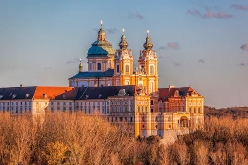 Stift Melk in der Wachau an der Donau im Winter &ndash; &copy; Tomas Marek - stock.adobe.com