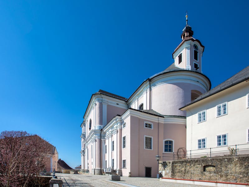 Sonntagberg im Mostviertel - Basilika - barocke Wallfahrtskirche zur Heiligen Dreifaltigkeit   - ©mdworschak - stock.adobe.com