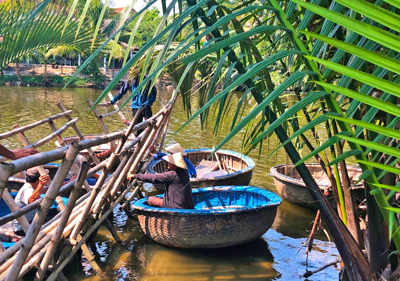 Bambus-Boote in Hoi An - ©Sabine Letzybyll - Eberhardt TRAVEL