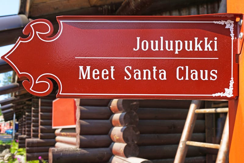 Santa Claus Village in Rovaniemi - Weihnachtsmann Treff - ©laraslk - stock.adobe.com