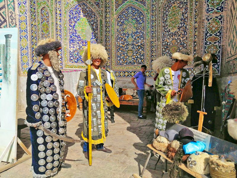Menschen in Samarkand - ©Andrej Kulikov - Eberhardt TRAVEL