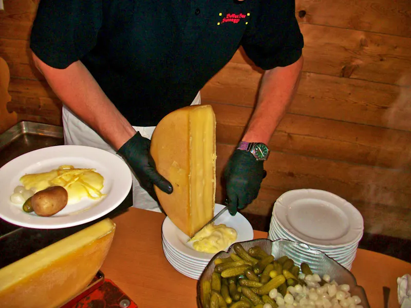 Raclette-Abend im Bergrestaurant Furi  - &copy;Steffen Mucke - Eberhardt TRAVEL