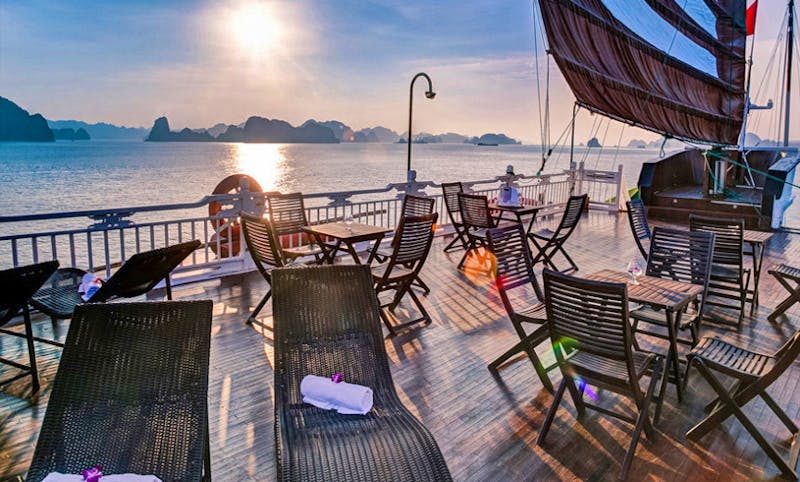 Dschunke in der Ha Long Bucht  - ©Bhaya Cruises