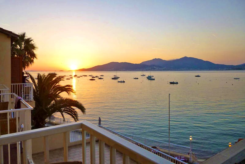 Sonnenuntergang am Golf von Ajaccio - ©Angelika Werner - Eberhardt TRAVEL