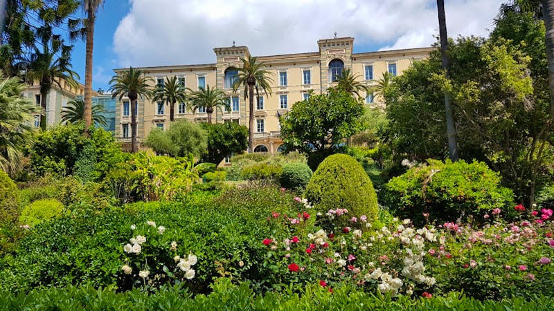 Grüne Gartenanlagen in Ajaccio auf Korsika - ©Ria Heilmann - Eberhardt TRAVEL