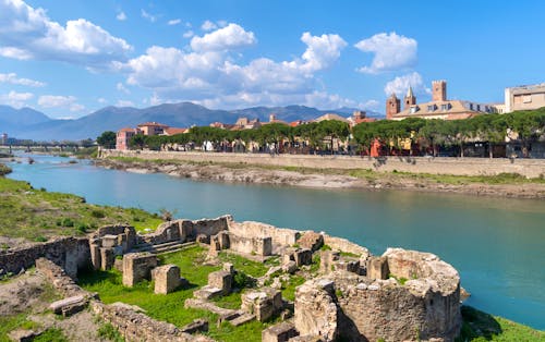 Ausflug nach Albenga in Ligurien &ndash; &copy; Dmytro Surkov - stock.adobe.com