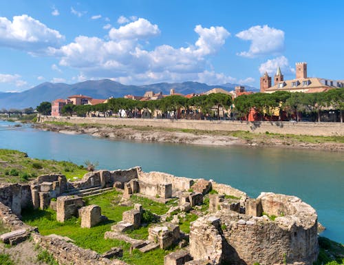 Ausflug nach Albenga in Ligurien – © Dmytro Surkov - stock.adobe.com