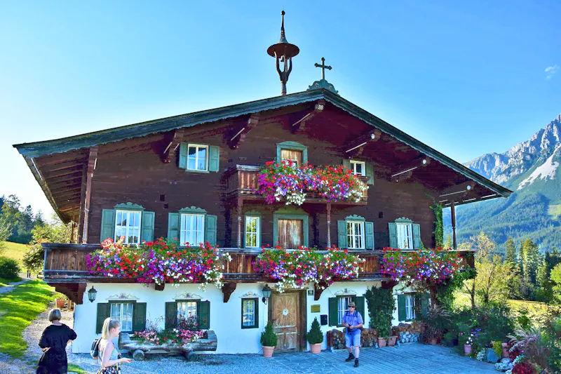 Praxis des Bergdoktors in Ellmau - &copy;Martin Büchner - Eberhardt TRAVEL