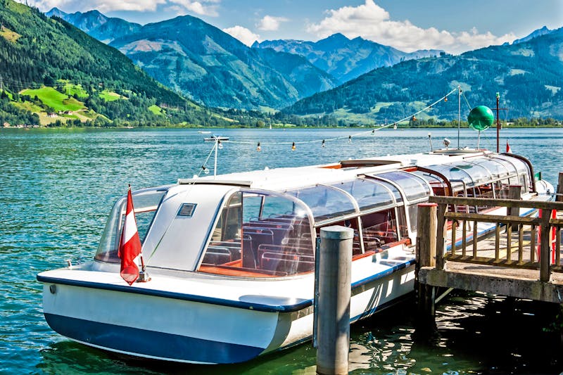 Ausflugsschiff auf dem Zeller See - ©Fottoo - stock.adobe.com