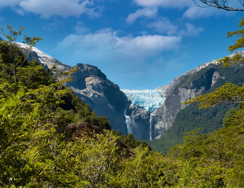 The Hanging Glacier (Ventisquero Colgante) with its stunning wat - ©Luis - stock.adobe.com