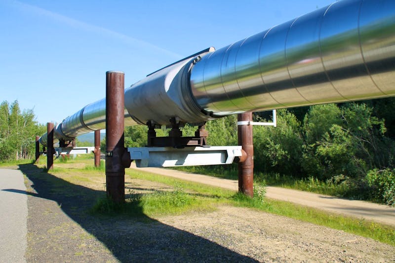 Fairbanks - Alaska Pipeline - ©Jacob Spangenberg - Eberhardt TRAVEL