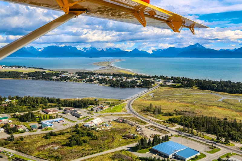 Rundflug über Homer Spit und Kachemak Bay - ©Uwe Bergwitz - stock.adobe.com