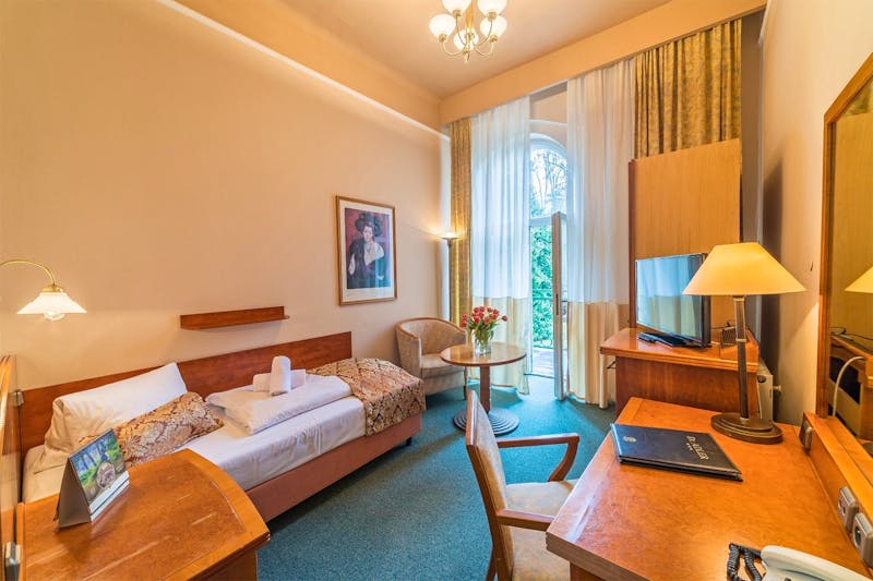 Franzensbad - Kurhotel Dr. Adler - Zimmerbeispiel Kategorie Komfort – ©foto PM