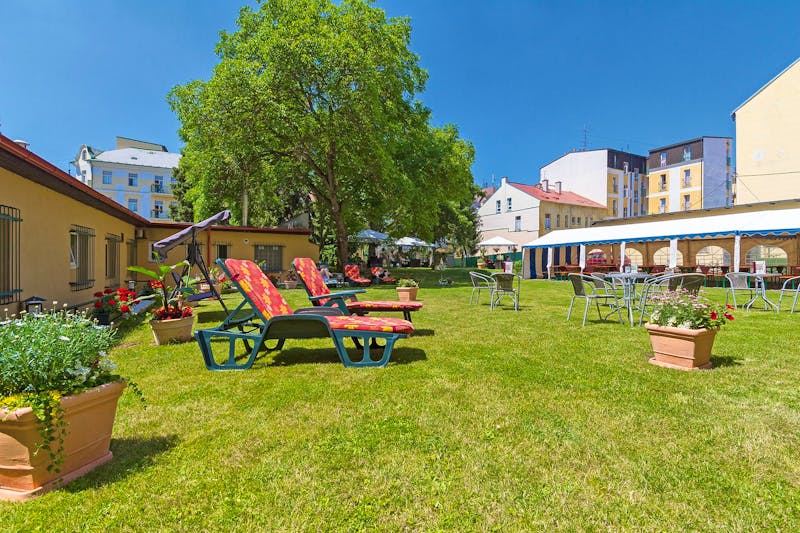 Franzensbad - Kurhotel Dr. Adler - Hotelgarten – ©Kurhotel Dr. Adler Franzensbad