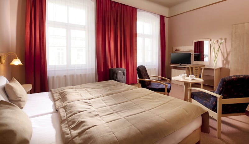 Franzensbad - Kurhotel Metropol - Zimmerbeispiel Kategorie Standard – ©Kurhotel Metropol Franzensbad