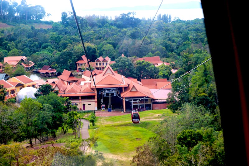 Seilbahn zur Sky Bridge in Oriental Village - ©ARPIT - stock.adobe.com