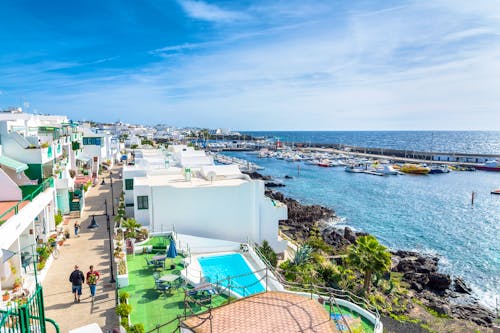 Altstadt von Puerto del Carmen auf Lanzarote &ndash; &copy; eddygaleotti - stock.adobe.com