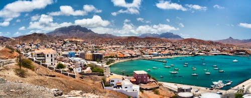 Mindelo, Kapverden &ndash; &copy; Adobe Stock - Frank Bach
