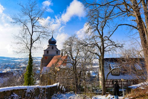 Herrenberg im Schwarzwald - Stiftskirche im Winter &ndash; &copy; Ilhan Balta - stock.adobe.com