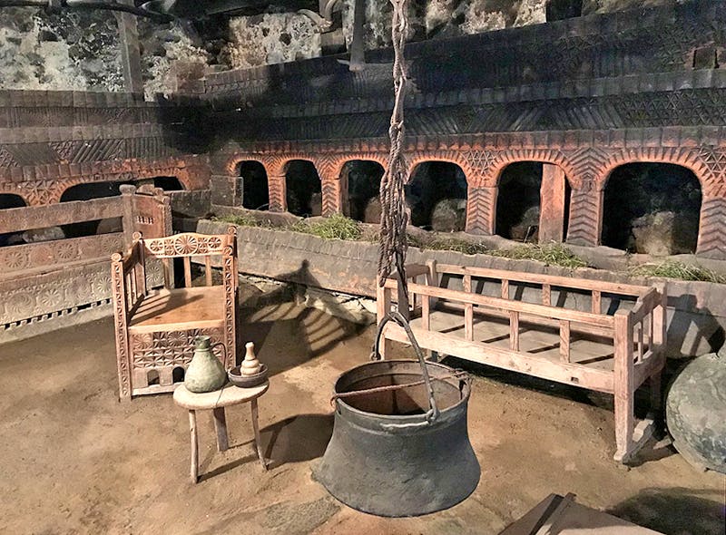 Besuch im Wohnhaus der Swanen in Mestia - ©Magda-Viola Hanke - Eberhardt TRAVEL