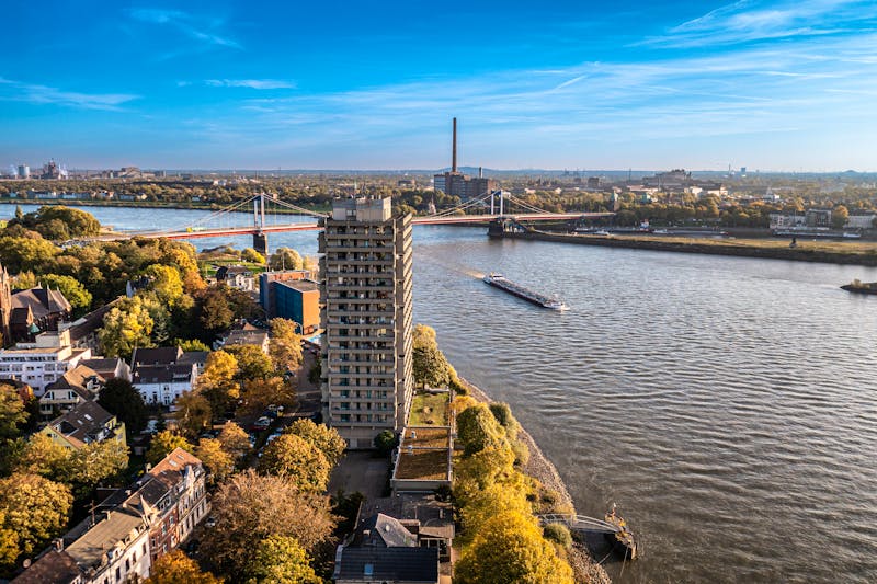 Der Rhein in Duisburg  - ©cloudless - stock.adobe.com