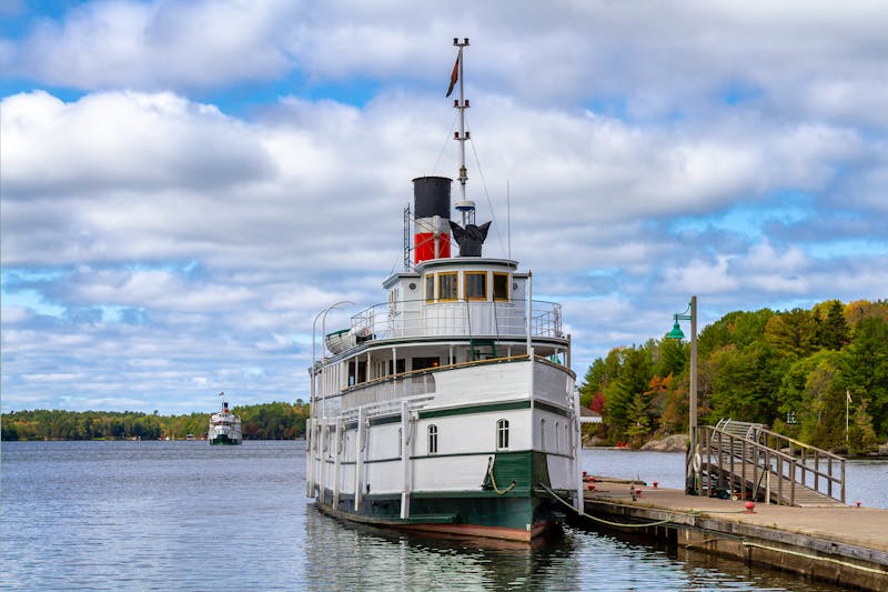 Dampfschiffe auf dem Muskoka Lake in Ostkanada - ©Gilberto Mesquita - stock.adobe.com